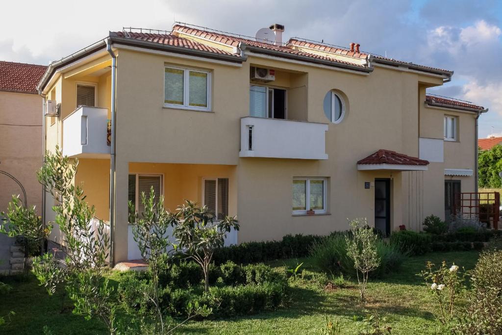 Apartments Emma Biograd Na Moru Ngoại thất bức ảnh