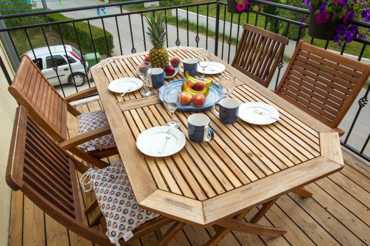 Apartments Emma Biograd Na Moru Ngoại thất bức ảnh