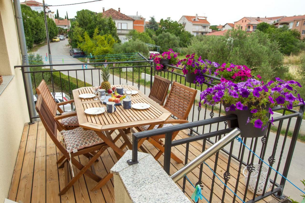 Apartments Emma Biograd Na Moru Ngoại thất bức ảnh
