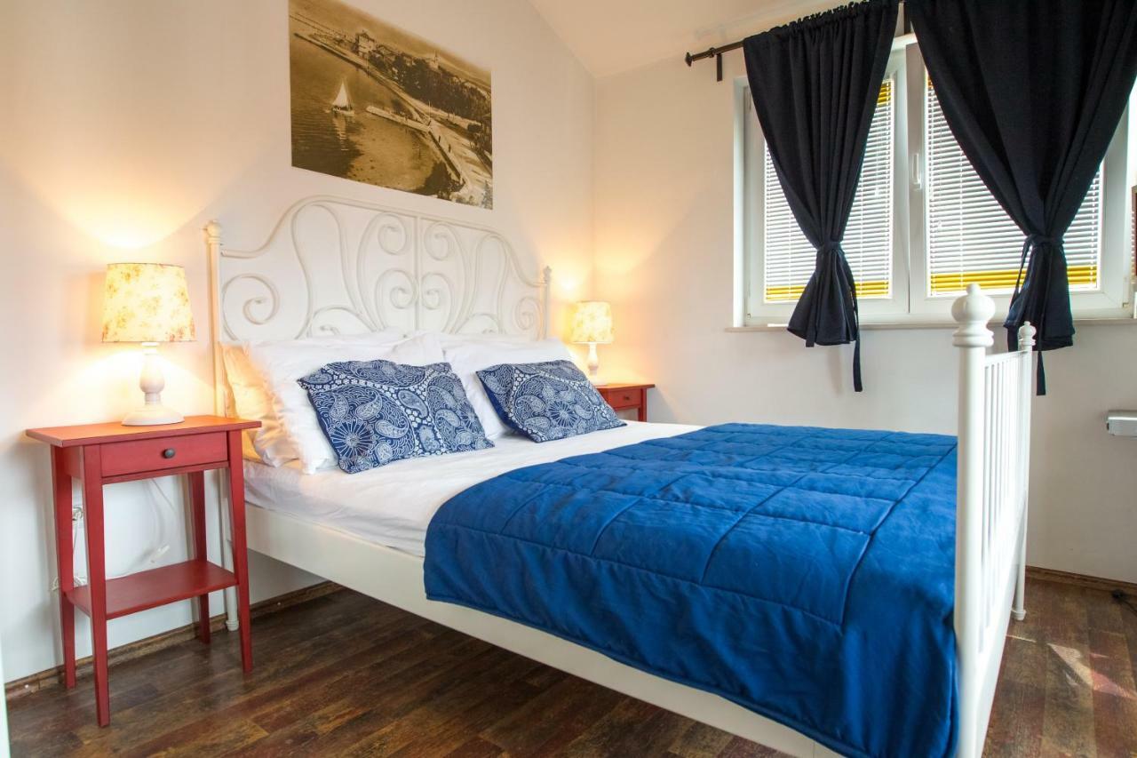 Apartments Emma Biograd Na Moru Ngoại thất bức ảnh