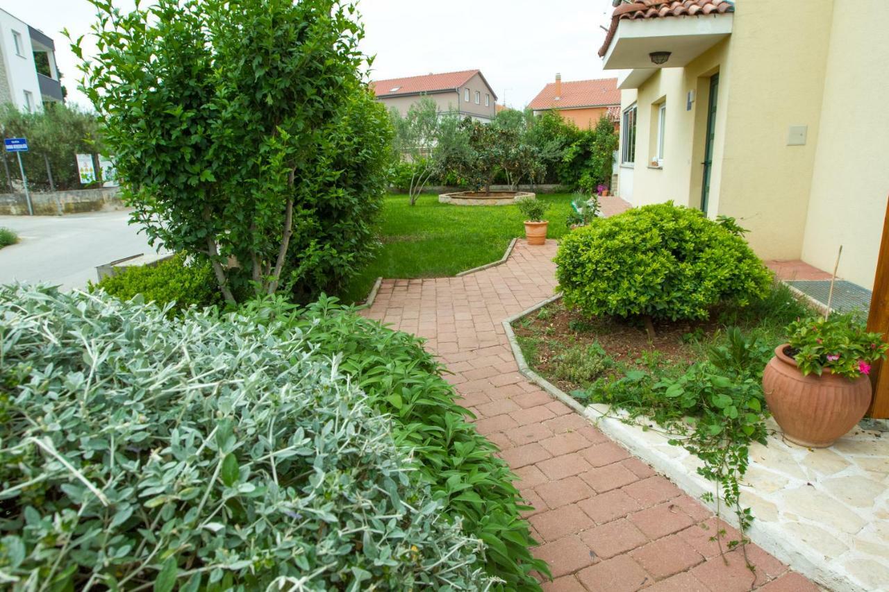 Apartments Emma Biograd Na Moru Ngoại thất bức ảnh